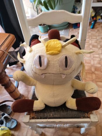 Grosse peluche miaouss pokémon