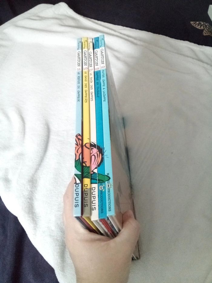 Lot de 5 bd Gaston lagaffe 11 15 17 19 19 - photo numéro 3