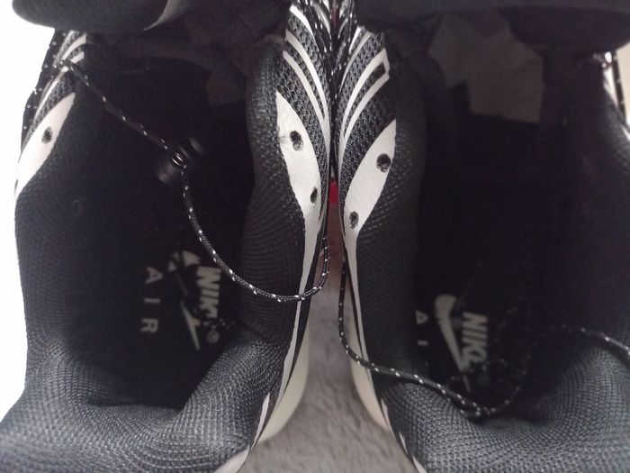 Baskets Air Max TN blanc et noir,  taille 43 - photo numéro 3