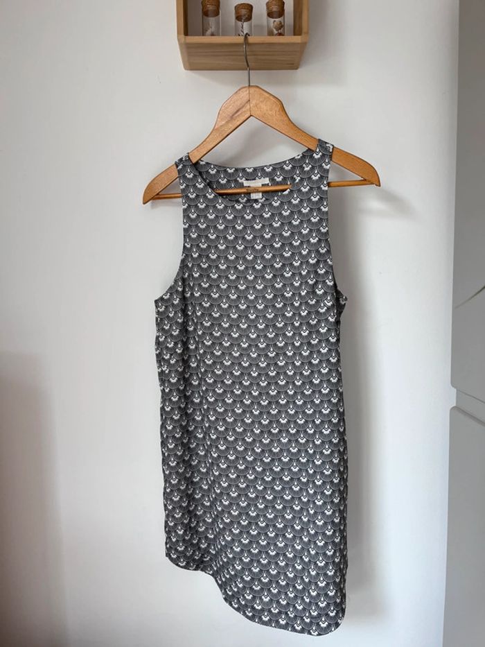 Robe motif H&M T.38 - photo numéro 2