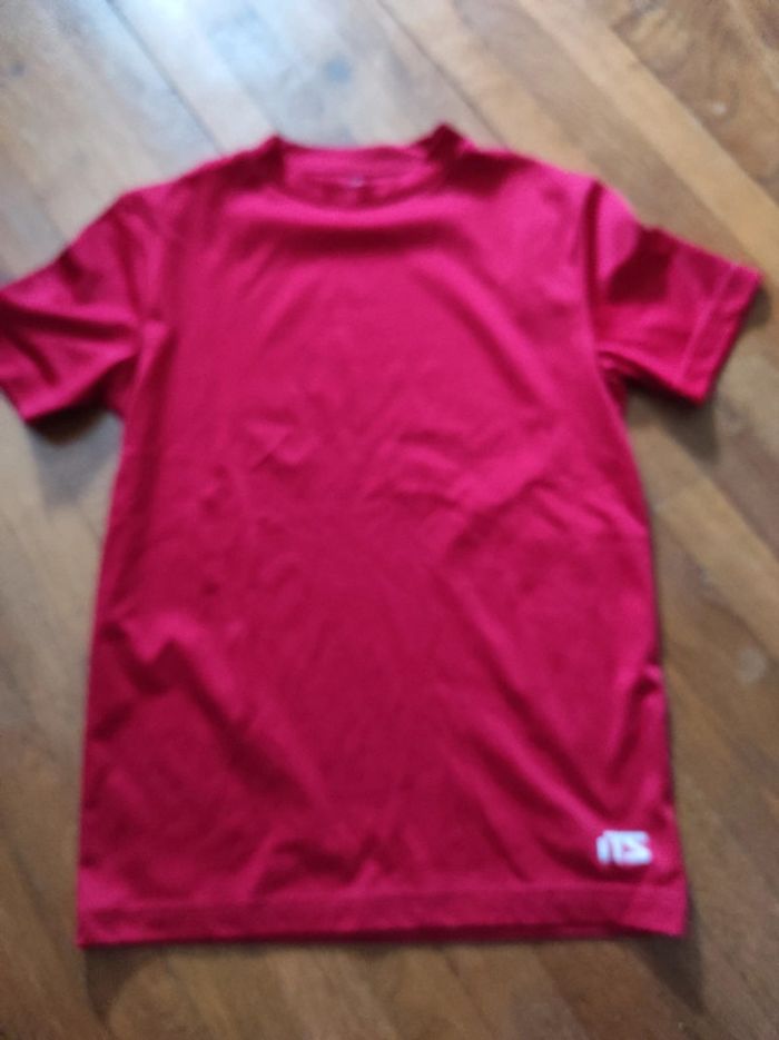 Tee shirt rouge