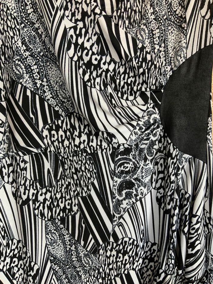 Robe à motifs noirs et blancs Clara Vitti 46 48 excellent état - photo numéro 5
