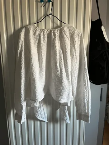 Chemise dos nu