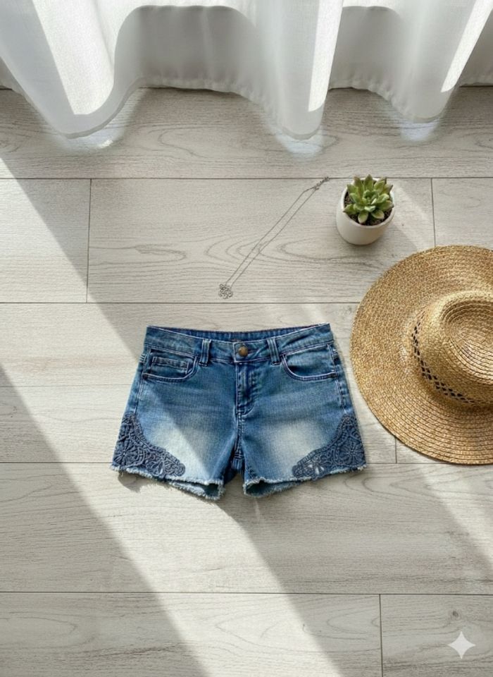 Jolie short en jean et dentelle 8 ans - photo numéro 4