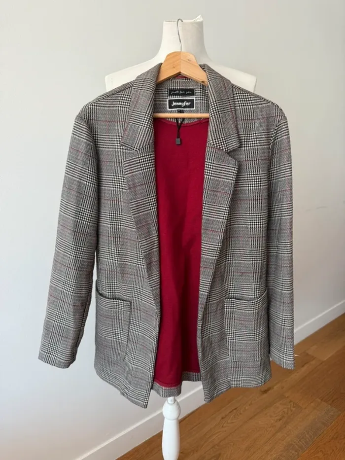 Joli blazer tendance S/36 négociable