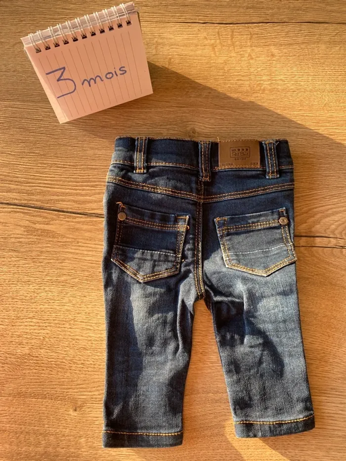 Jeans 3 mois - photo numéro 2