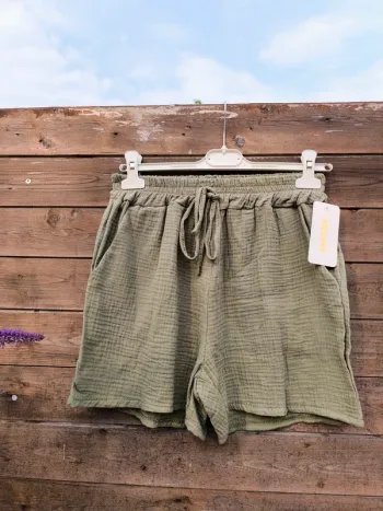 Short vert kaki gaz de coton TU 38 à 44
