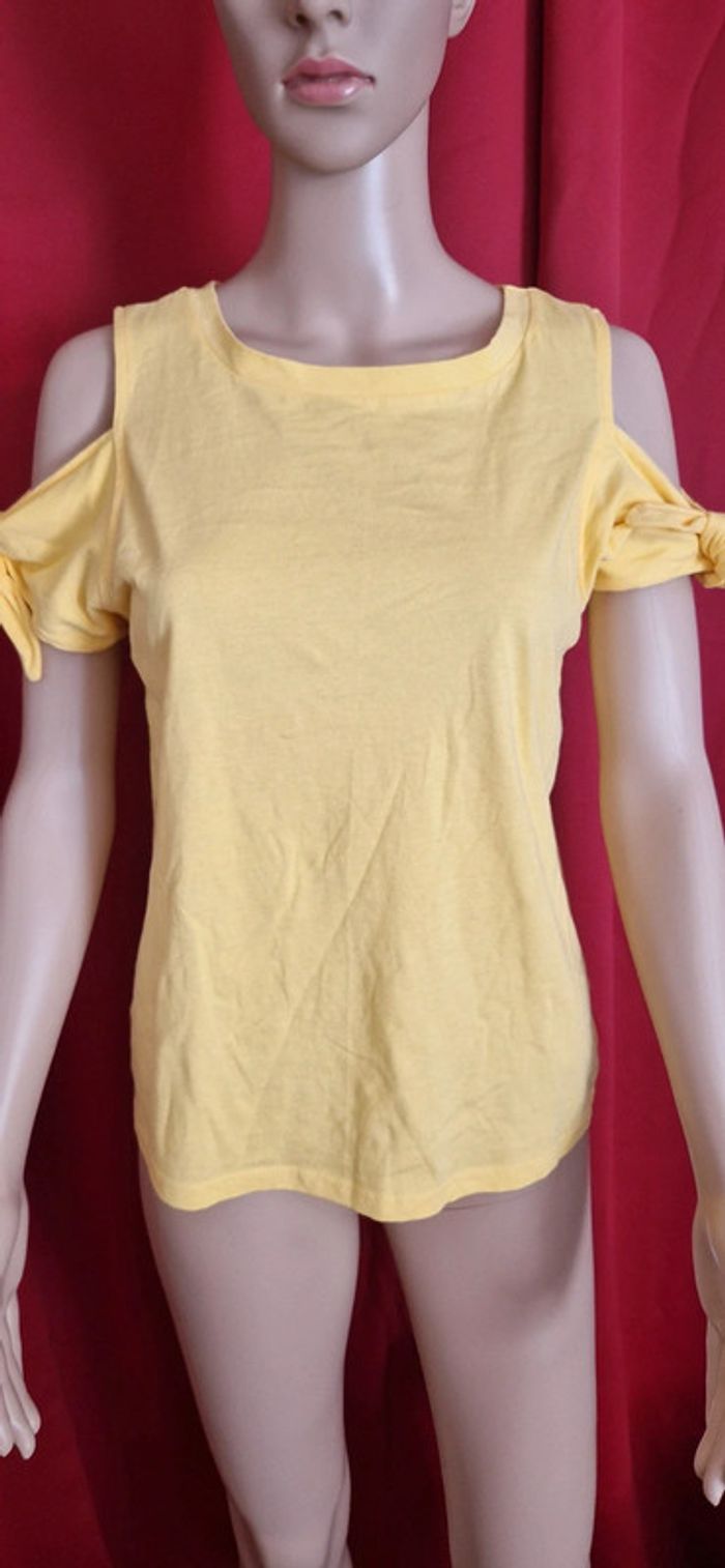 T-shirt épaule dénudées taille S jaune