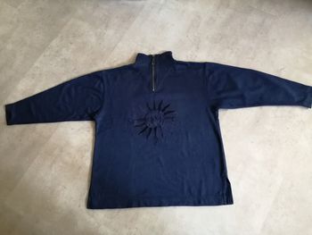 Sweat marine Taille 38/40