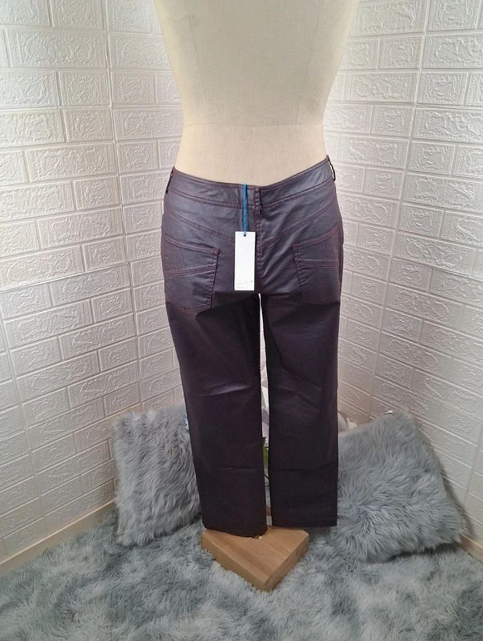 💜 Pantalon enduit prune Quattro Taille 50 💜 - photo numéro 3