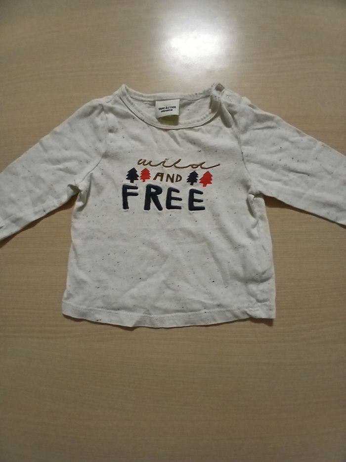 Pull fin bebe en coton taille 6 mois msrque tape a l oeil  couleur multicolore