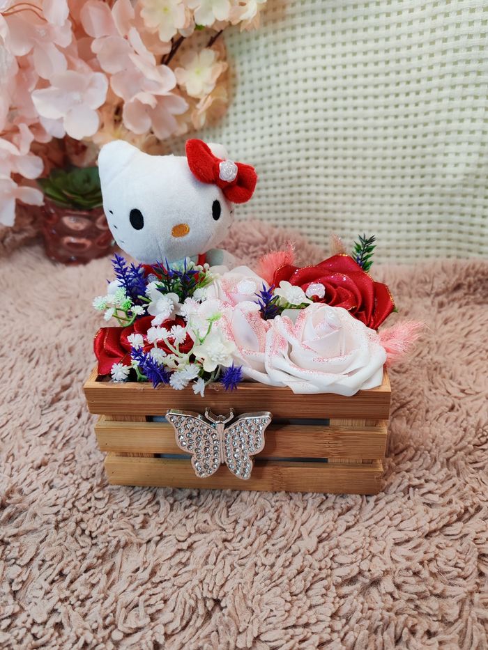 Box fleurale Hello Kitty