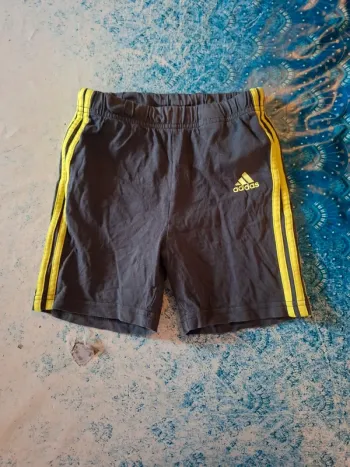 Short Adidas 2 3 ans