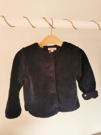 Gilet fourrure bleu marine, DPAM, 24 mois