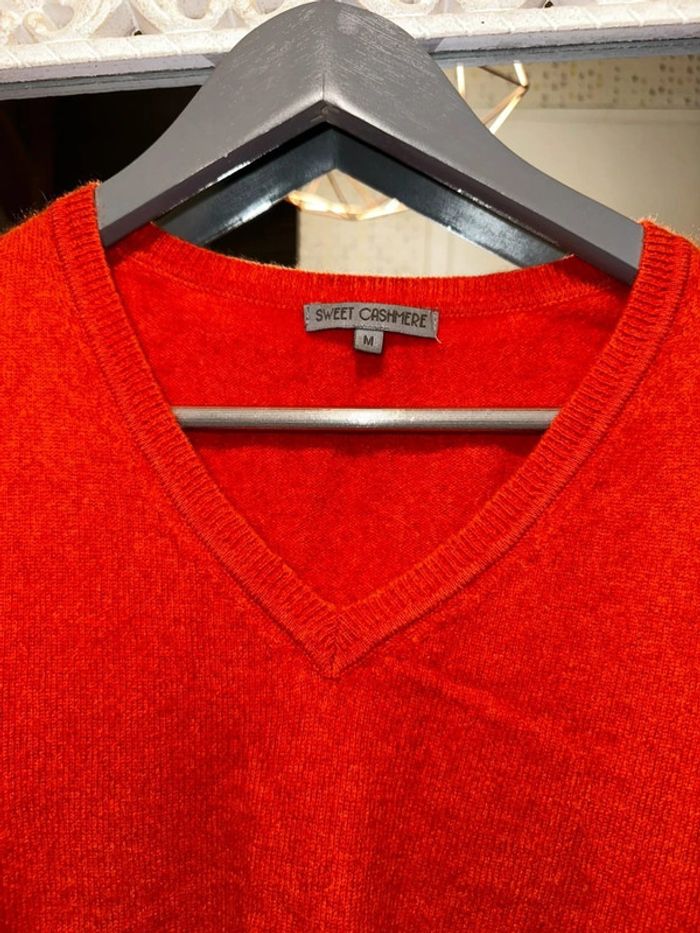 Joli petit pull taille M cachemire - photo numéro 2
