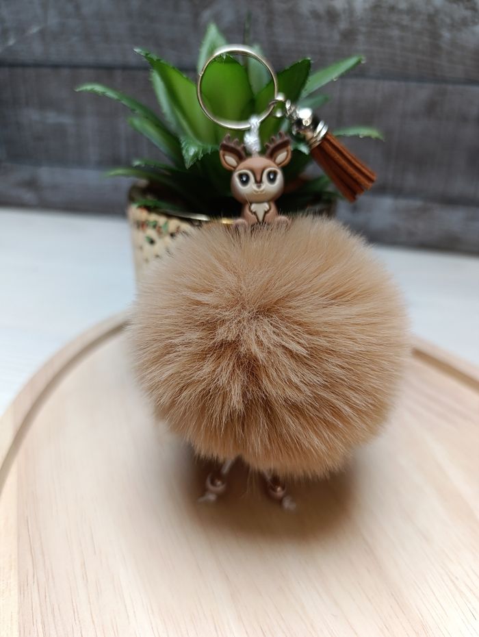 Porte clé pompon biche