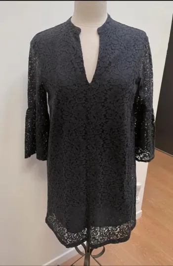 Superbe robe noire en dentelle fluide neuve Monoprix 🌸 S 36