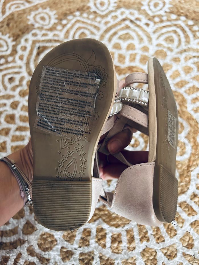 Jolie sandale fille 23 neuve - photo numéro 4