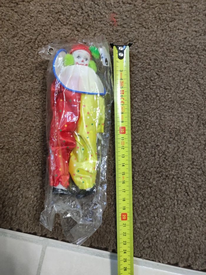 clown pierrot figurine