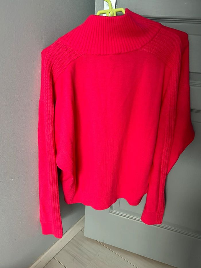 Pull Tommy Hilfiger rose T. S neuf - photo numéro 2