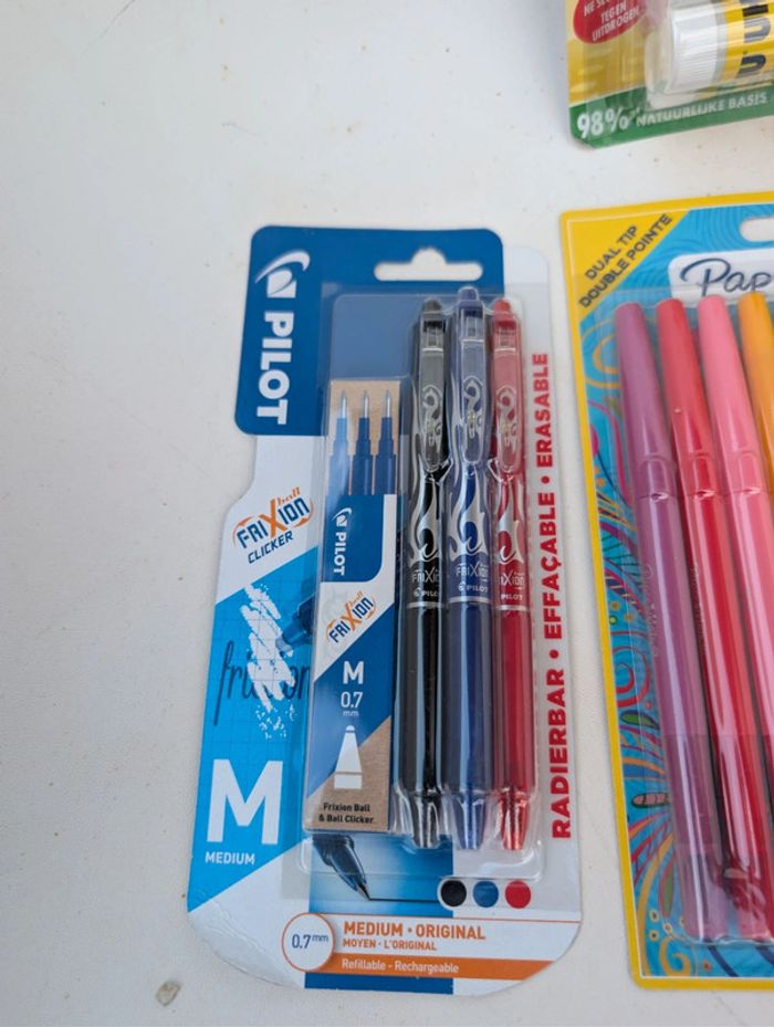 Lot neuf de fournitures scolaires - photo numéro 3