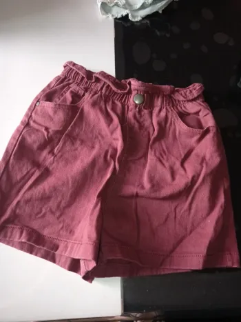 Short avec poches bordeaux