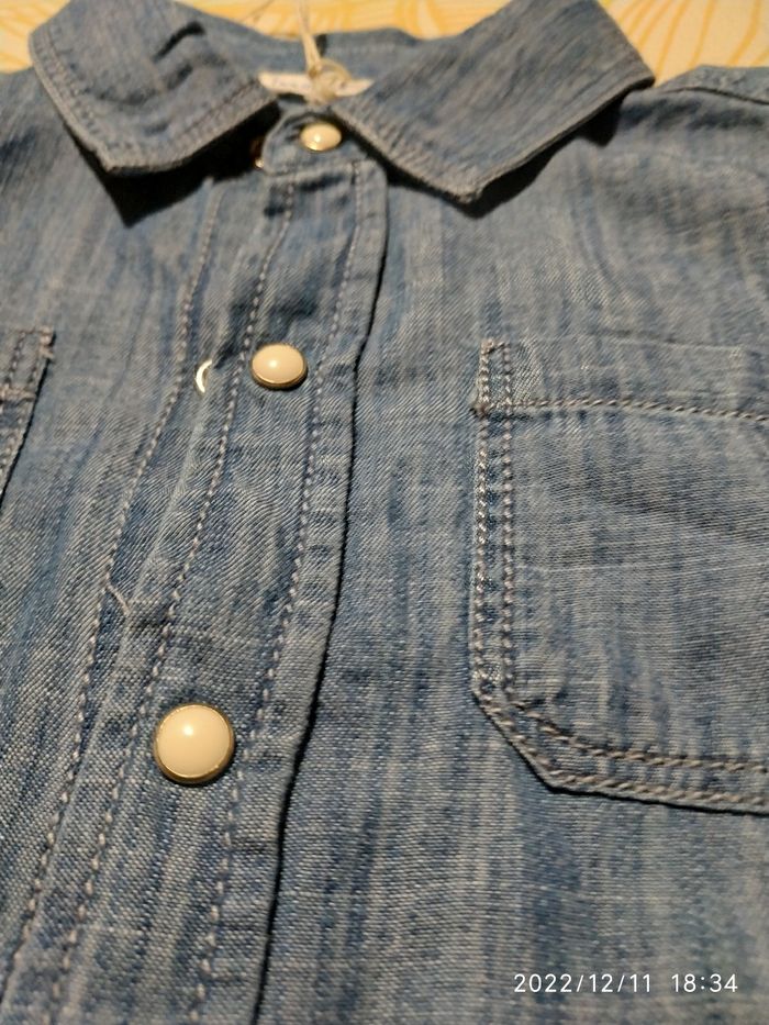 Chemise jeans neuve taille 18 mois - photo numéro 3