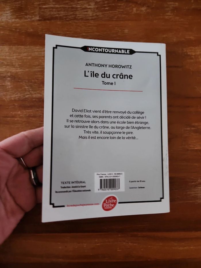 Livre enfant : l'île du crane - photo numéro 5