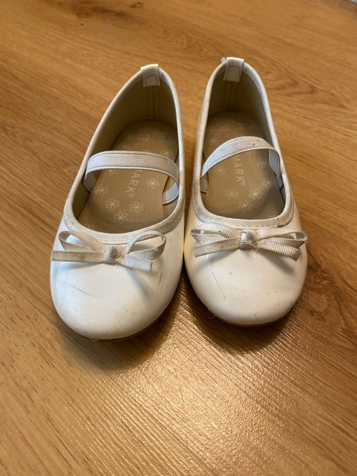 Lot chaussures - photo numéro 2