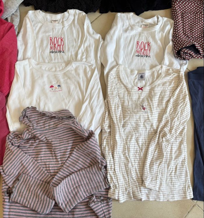 Lot vêtements fille 7 8 ans - photo numéro 6