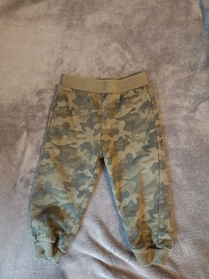 Pantalon - motif militaire