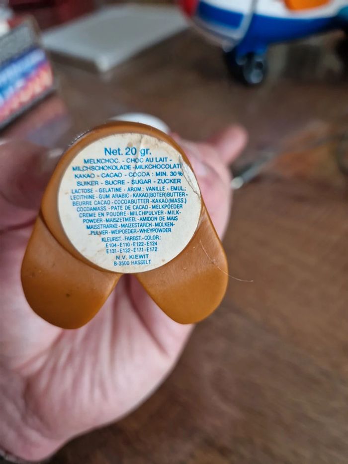 Boite avec bonbons Lucky luke vintage - photo numéro 7