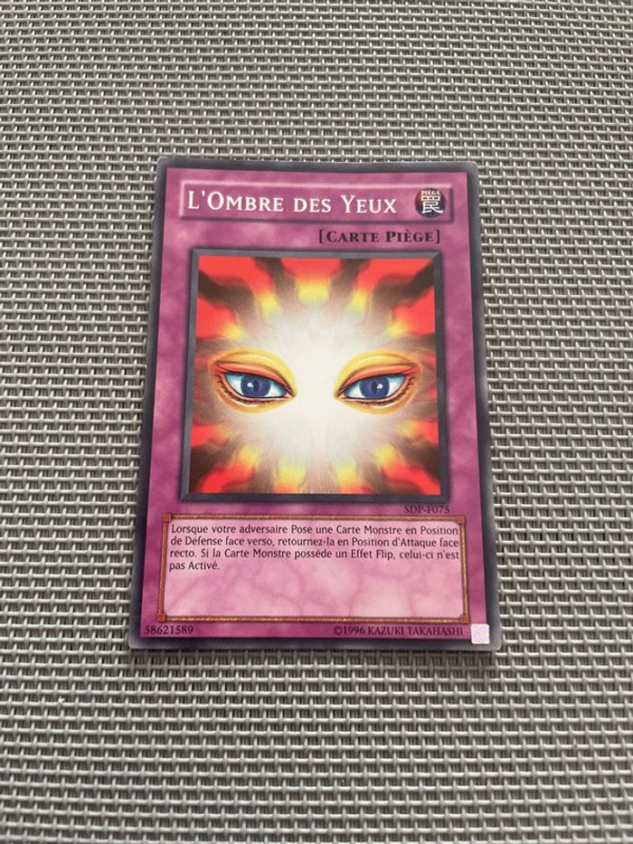 Carte Yu-gi-oh! L'ombre des yeux SDP-F075