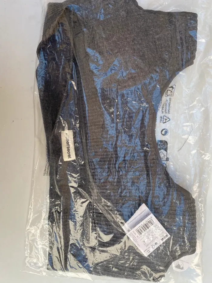 Brassière de sport neuf