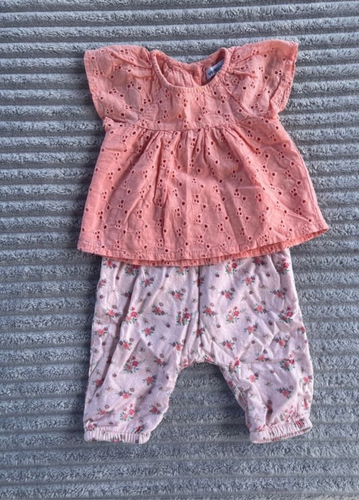 Lot de vêtements bébé fille taille 3 mois - photo numéro 3