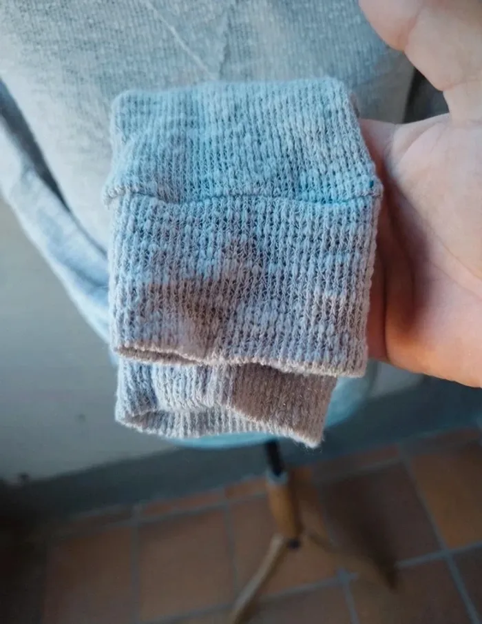 Pull fin à capuche taille XS -S - photo numéro 2