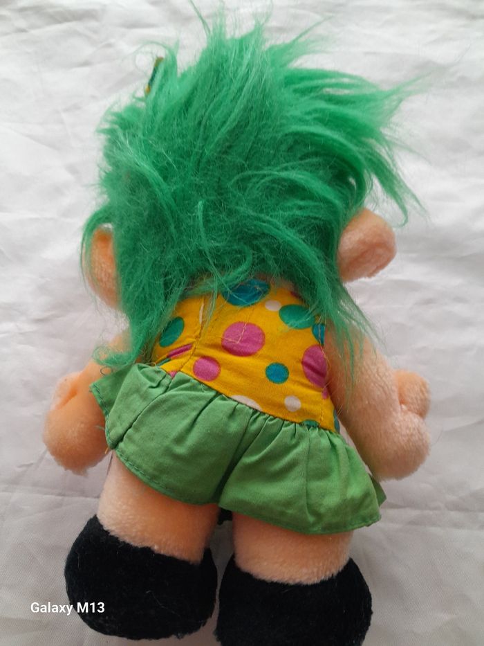 Peluche Troll cheveux vert Trolio 1992 vintage - photo numéro 2