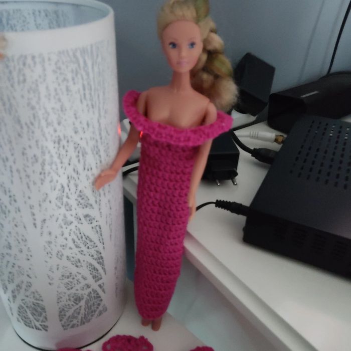 Vêtements pour Barbie 3+1€. - photo numéro 5