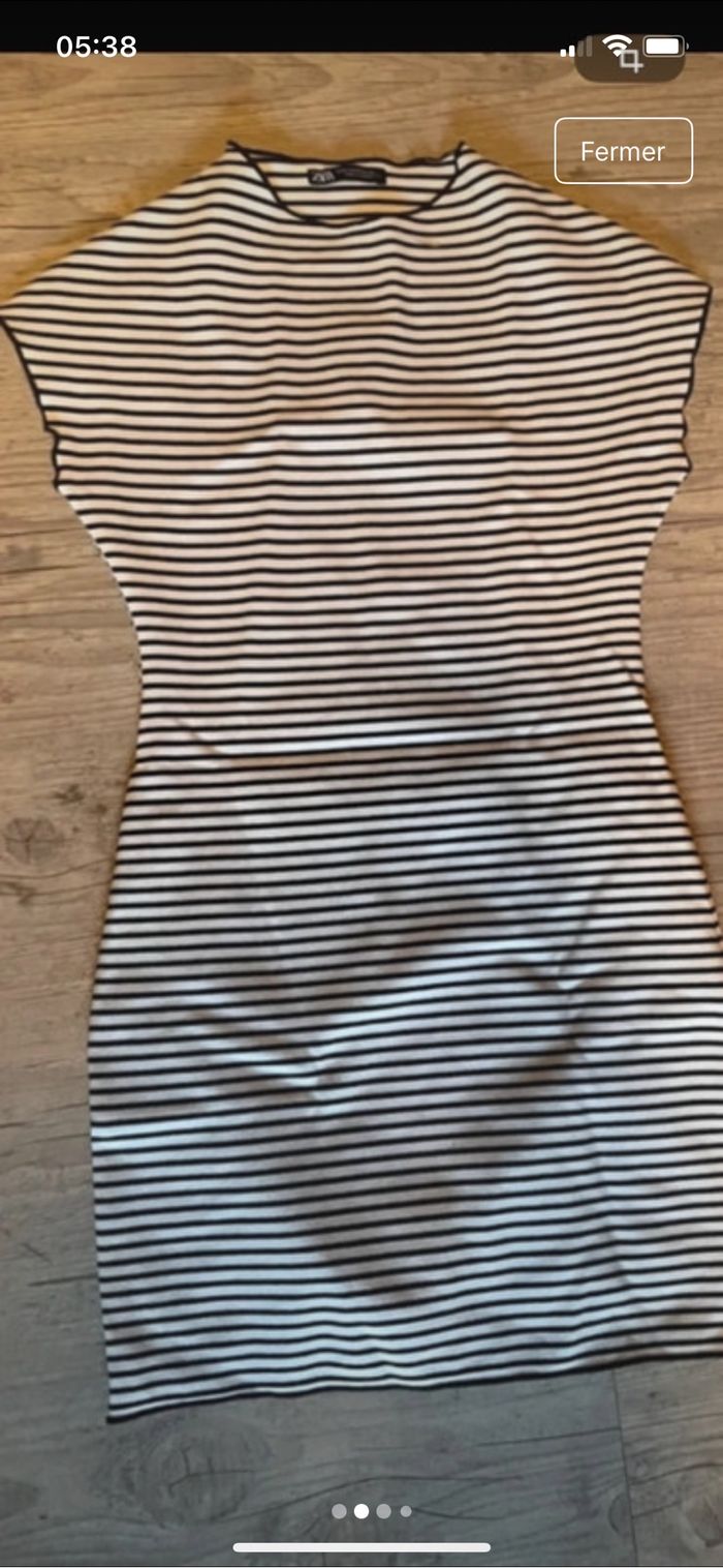 Robe moulante - photo numéro 2