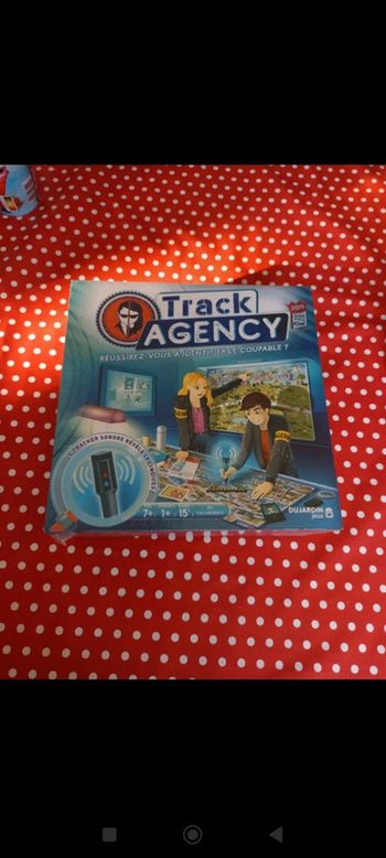 Jeu track agency neuf