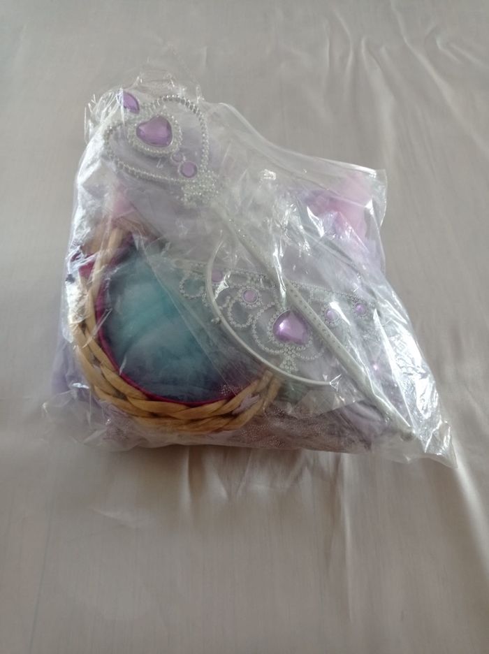 Déguisement princesse raiponce courte 4ans - photo numéro 7