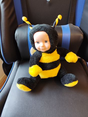 Peluche bébé abeille guepe
