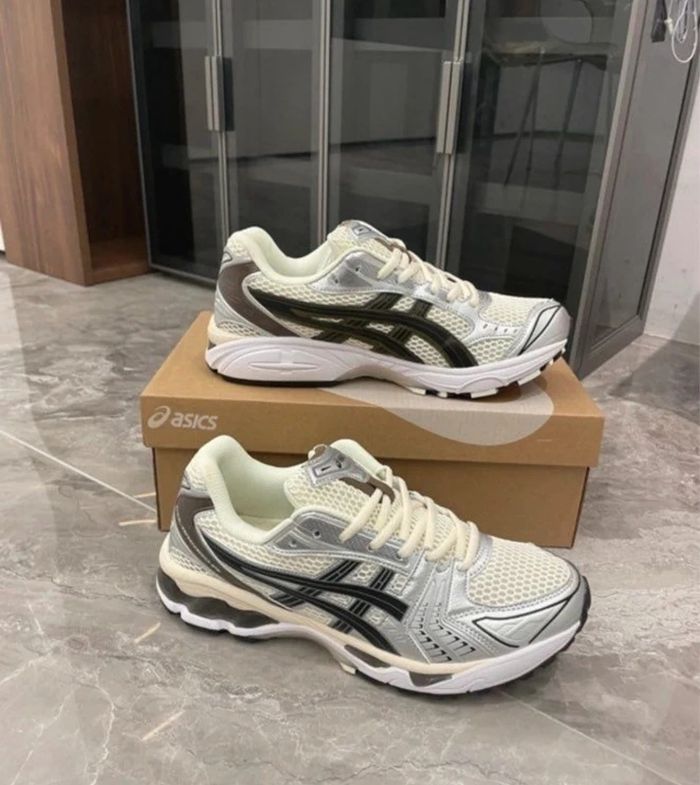 Asics Gel Kayano 14 - photo numéro 3