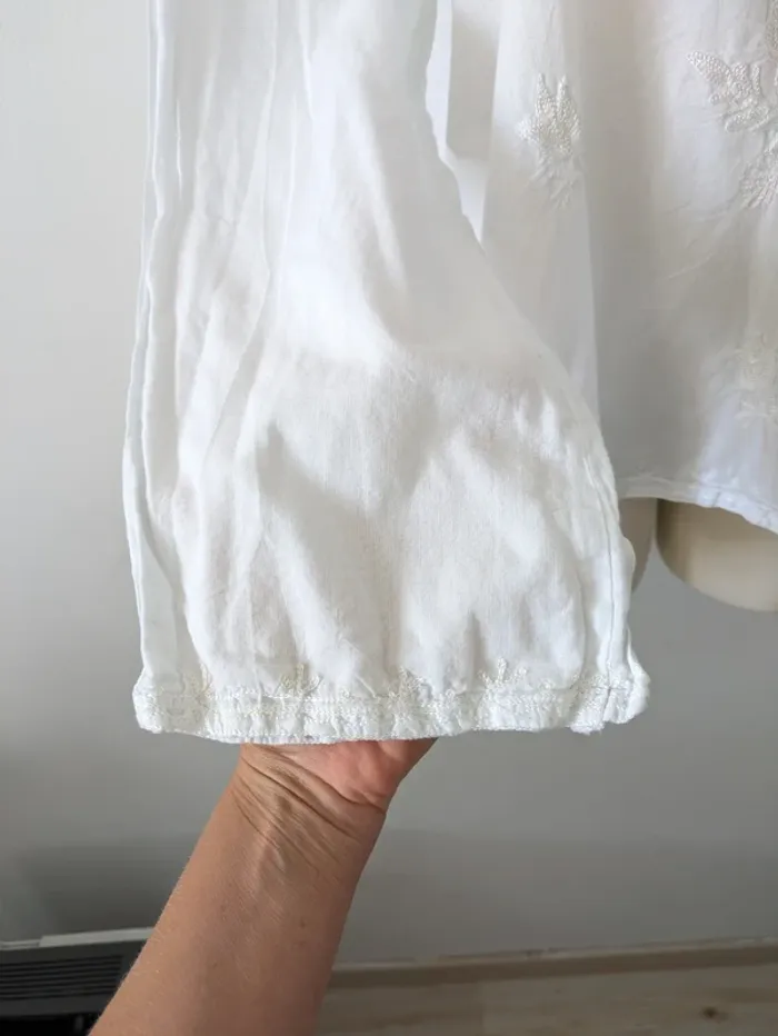 Blouse brodée blanche en coton - Blanc du Nil - taille 4 (44/46) - photo numéro 3