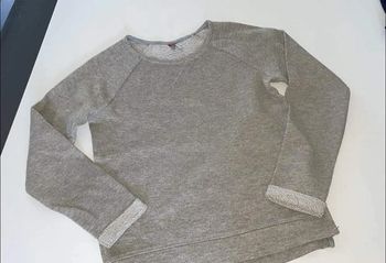 Pull gris