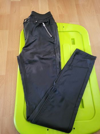 Pantalon similicuir  t34