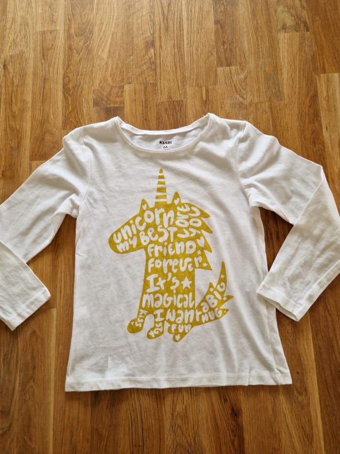 T-shirt manche longue taille 6ans