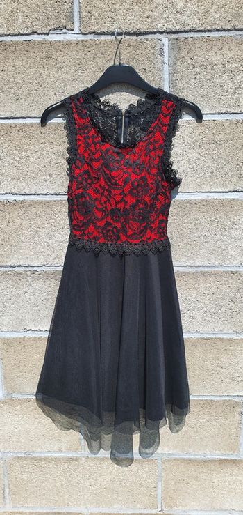 Robe  taille 36 en très bon état