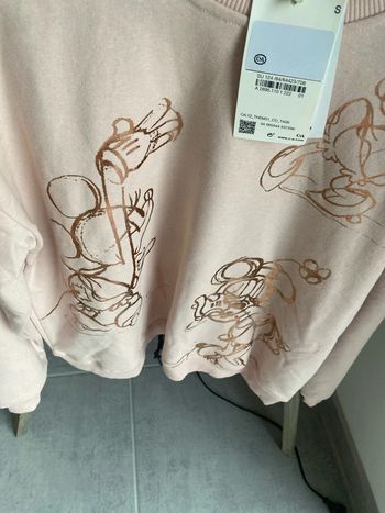 Pull sweat C&A taille S Minnie