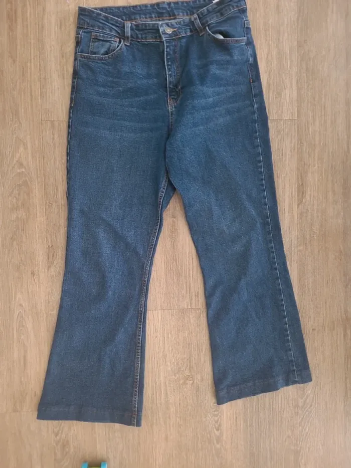 Jeans brut large évasé - photo numéro 2
